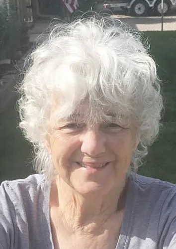 Viola L. (Earnest) Burkholder